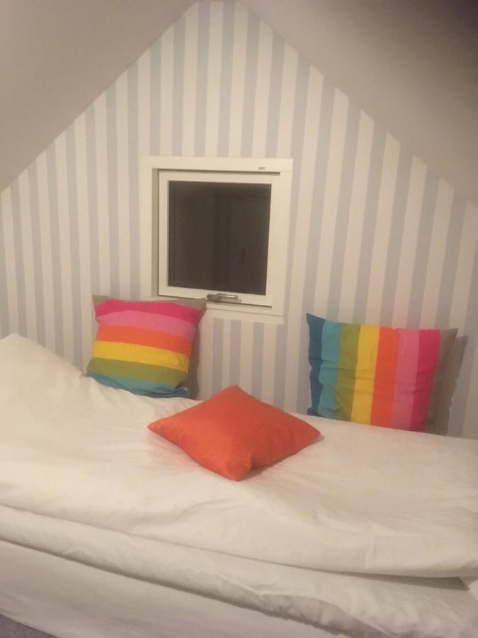 Skon Feriebolig Med Havudsigt I Naturskont Omrade Munkebo Exterior photo