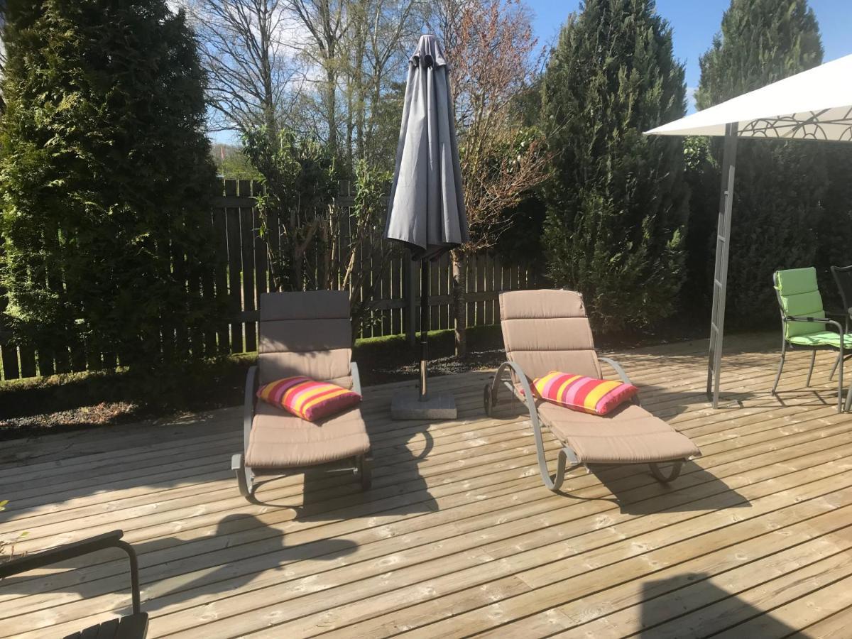 Skon Feriebolig Med Havudsigt I Naturskont Omrade Munkebo Exterior photo